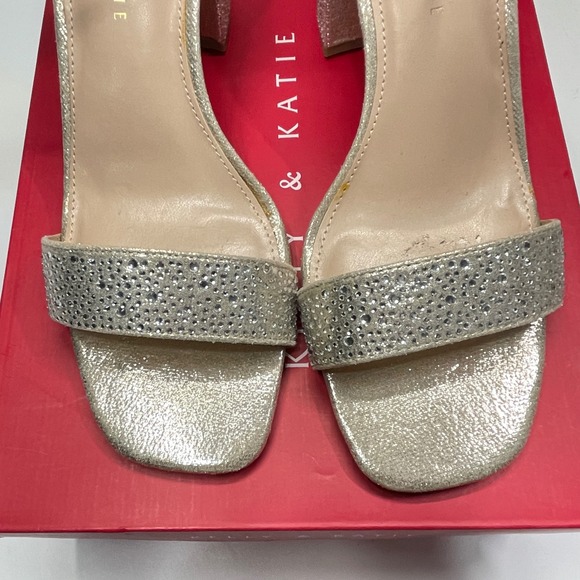 NWT Kelly & Katie Womens Caital Sandal -X Shimmer Gold Block Heel 9M KK-CAITAL-X - Picture 13 of 14